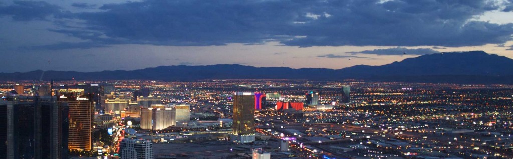 Vegas Nachtrundflug